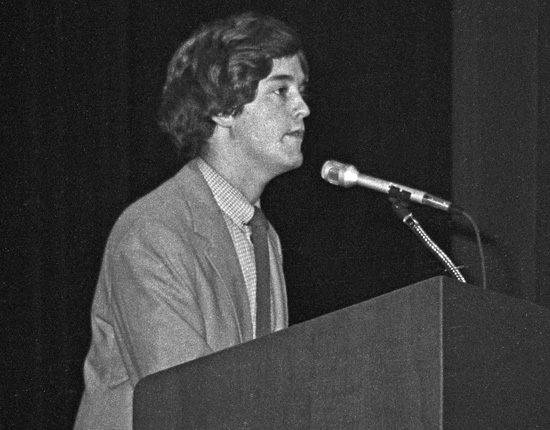 Sam Rubin '82 introduces novelist and rabbi Chaim Potok in Thorne Hall in January 1982. 