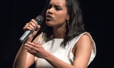 Lencia Kebede ’16 performs at Apollo Night in 2016.